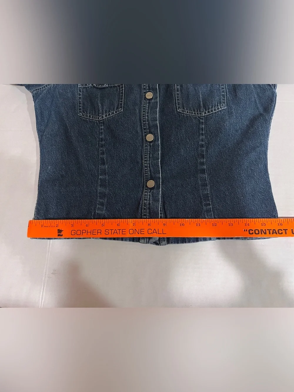 Levi's Silver Tab Women’s Blue Short-Sleeve Denim Collar Cropped Jean Top M